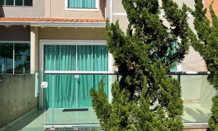Casa em condomínio fechado pronta para morar zona leste