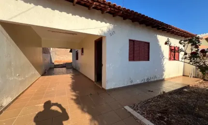 Casa com 2 quartos! excelente região do jardim piza