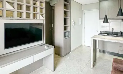 Studio mobiliado com lazer completo à venda próximo da Avenida Brasília