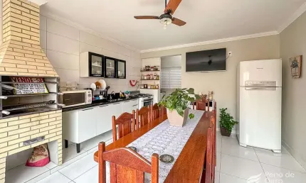 Casa com 2 quartos à venda na Rua Aparecido Romano, 931, Esplanada, Araçatuba