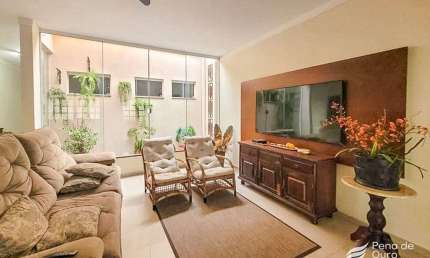 Casa à venda com àrea gourmet no Bairro Paraiso em Araçatuba