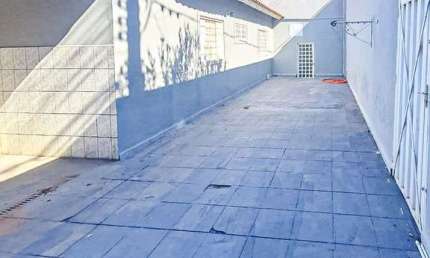 Casa com terreno de 360 m² próxima ao Supermercado Rondon