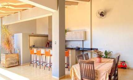 Casa com espaço gourmet no Parque Residencial Laluce II, Birigui/SP