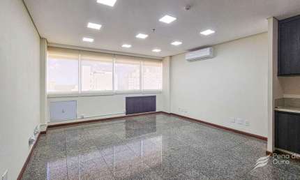 Sala comercial nova com armários e ar-condicionado no Araçatuba Office