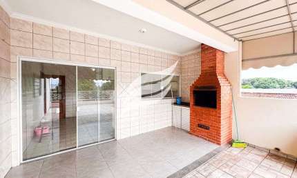 Casa com 3 quartos à venda na Rua Júlio Monteagudo Pinheiro, 1, Palmeiras, Araçatuba