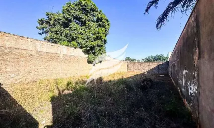 Terreno de 250 m² à venda no Bairro Jardim Nova Yorque