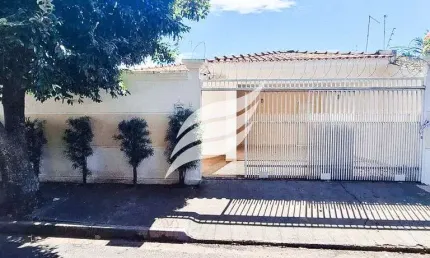 Casa com 02 quartos à venda no bairro Ipanema em Araçatuba