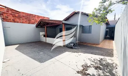 Casa 2 quartos à venda no Conjunto Habitacional Toyokazu Kawata