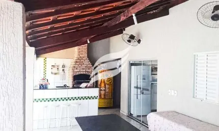 Casa 2 quartos à venda próxima ao Supermercado Rondon loja 4