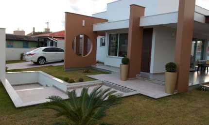 Casa com 3 quartos à venda na Avenida Getúlio Vargas, 1049, Erechim, Balneário Arroio do Silva