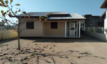Casa com 2 quartos à venda na Avenida Getúlio Vargas, 432, Golfinho, Balneário Arroio do Silva