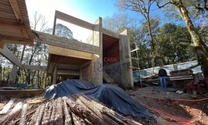 Casa com 4 dormitórios à venda, 250 m² por R$ 1.780.000 - Bosque Sinoserra - Canela/RS