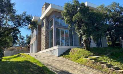 Casa à venda no Condomínio Altos Pinheiros em Canela/RS!
