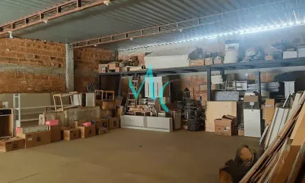Galpão Comercial de 142 m² com Mezanino na Estrada do mendanha,  Rio de Janeiro - Ótima Oportunidad