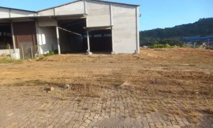 Pavilhão para venda no bairro Industrial em Farroupilha