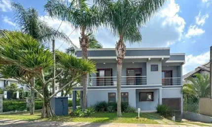 Casa para venda no bairro Lomba do Pinheiro em Porto Alegre