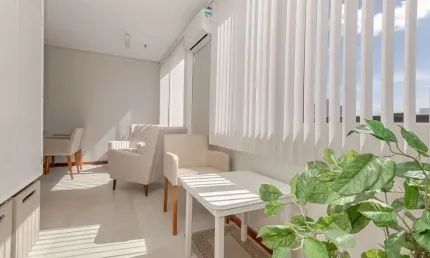 Sala para venda no bairro Menino Deus em Porto Alegre