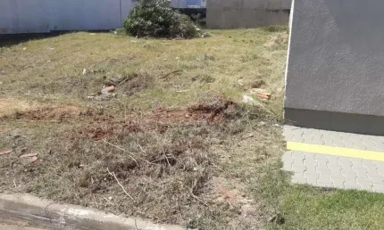 Terreno para venda no bairro Vila Monte Carlo em Cachoeirinha
