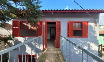 Casa para venda no bairro Jardim Carvalho em Porto Alegre