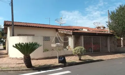 Casa para Venda em Indaiatuba, Centro, 3 dormitórios, 1 suíte, 2 vagas