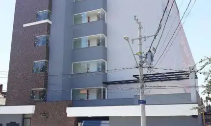 Apartamento com 2 dormitórios e 1 vaga próximo ao metrô Patriarca à venda, 38 m² por R$ 220.000 - Vila Ré - São Paulo/SP