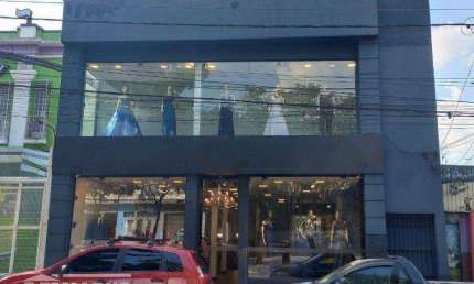 Prédio comercial na Avenida São Miguel para locação, 410m², próximo ao Hiper D'avó
