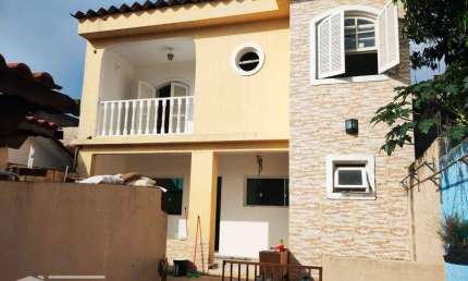 Aconchegante Sobrado com 3 dorms para locação no bairro Limoeiro- R$ 1900- São Paulo