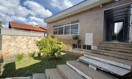Sobrado Comercial para Aluguel na Penha, com 6 salas e 5 vagas por R$ 12.000