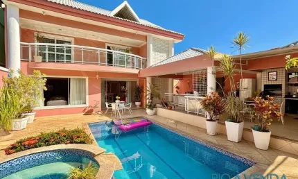 Casa à venda na Freguesia de Jacarepaguá - Condomínio Eldorado