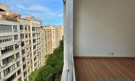 Apartamento 3 quartos com garagem à venda no coração de Copacabana