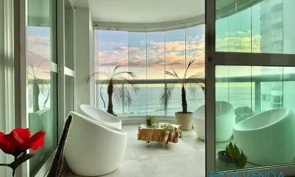 Loft frontal mar da Barra da Tijuca à venda no Wyndham