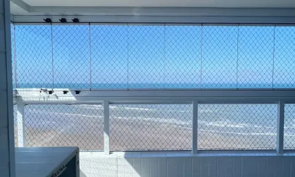 Viva o sonho: apartamento com vista deslumbrante para o mar