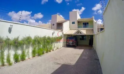 Casa à venda no Maraponga, Fortaleza  por R$ 980.000