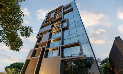 Apartamento à venda, 160 m² privativos, 3 suítes, 3 vagas, Centro Cívico, Curitiba, PR