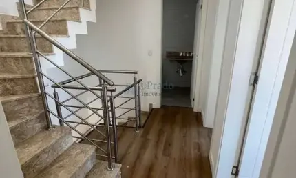 Sobrado à venda, 104 m² privatios, 3 dormitórios 1 sendo suíte, 1 vaga,  Tingui, Curitiba, PR