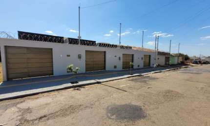 Casa com 2 quartos à venda na Avenida Berlim, Parque Industrial João Braz, Goiânia, 70 m2 por R$ 280.000