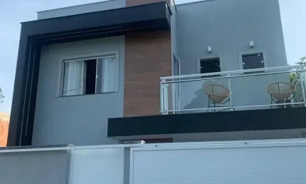 CASA DE 3 QUARTOS SENDO UM SUÍTE  COM TERRENO AO LADO COM PISCINA E ÁREA DE LAZER-EM CONDOMÍNIO FECHADO NA ESTRADA DO CACHAMORRA! OPORTUNIDADE ÚNICA!