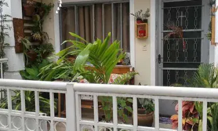 CASA EM CONDOMÍNIO/2 QUARTOS/ ESTRADA DO CABUÇU/500 METROS DO RIO DA PRATA/ ACEITA FINANCIAMENTO.