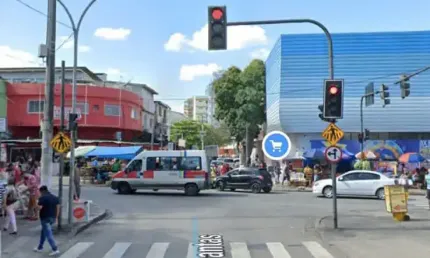 EXCELENTE PRÉDIO COMERCIAL NO CENTRO DE CAMPO GRANDE RJ, NA ESQUINA DA RUA VIÚVA DANTAS COM RUA AURÉLIO DE FIGUEIREDO!