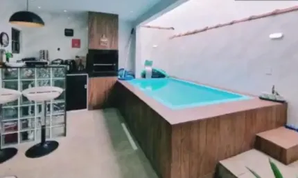 Casa em Condomínio Fechado – Estrada do Campinho- 2 quartos  sendo 1 suíte- Aceita 150 mil de entrada e parcelas a combinar