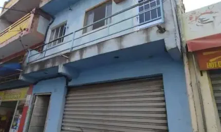 Sobrado com 5 casas e ponto comercial, Jardim São Paulo(Zona Leste) - São Paulo