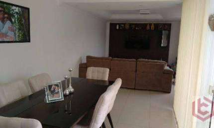 Casa com 3 dormitórios à venda, 240 m² por R$ 800.000,00 - Vila Valença - São Vicente/SP