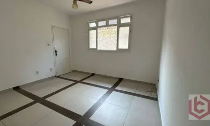 Apartamento com 2 dormitórios à venda, 87 m² por R$ 299.900,00 - Marapé - Santos/SP