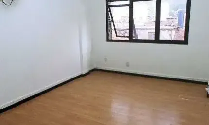 Sala para alugar por R$ 1.100 PACOTE/mês - Centro - Santos/SP