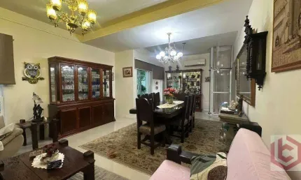 Sobrado com 4 dormitórios à venda, 220 m² por R$ 2.400.000,00 - Gonzaga - Santos/SP