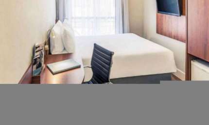 Flat em São Caetano 37m² 1 dormitório 1 vaga para locação.
