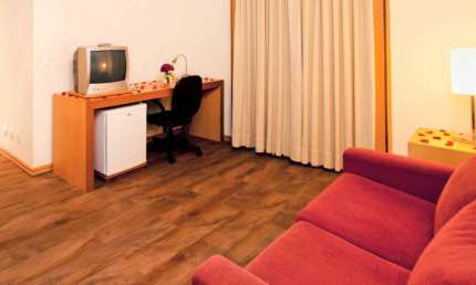 Apartamento Blue Tree Santo André com 44m², 1 dormitório e 1 vaga para locação.