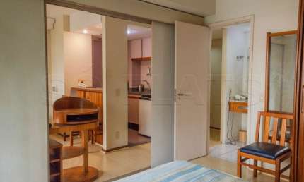 Flat QI com 25m², 1 dormitório e 1 vaga disponível para locação em Moema