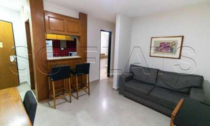 No famoso bairro dos Jardins, na melhor região de São Paulo, flat mobiliado.