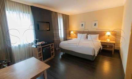 Flat Radisson Berrini para locação com 29m² contendo 1 dormitório e 1 vaga de garagem.